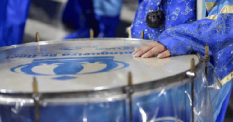 AO VIVO: Acompanhe o terceiro e último dia de desfiles do Grupo Especial das Escolas de Samba do Rio de Janeiro